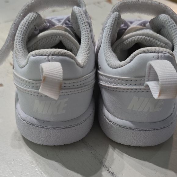 Nike Baby Walker Shoes in White - Picture 5 of 5
